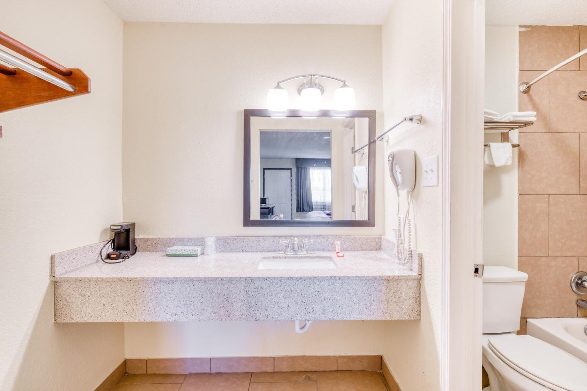 Oyo Hotel Rosenberg Tx I-69 Экстерьер фото